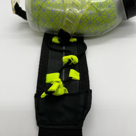 Nathan Black and Neon Yellow Hydration Belt with two 8oz bottles - Picture 6 of 14